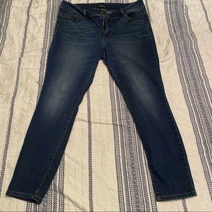 D. Jeans size 16